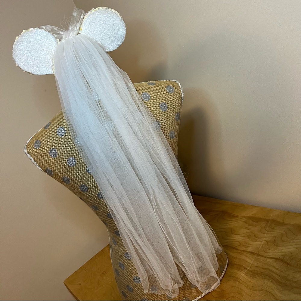 Disney Minnie Mouse Ears Bridal Veil Headband NWOT - Picture 3 of 4